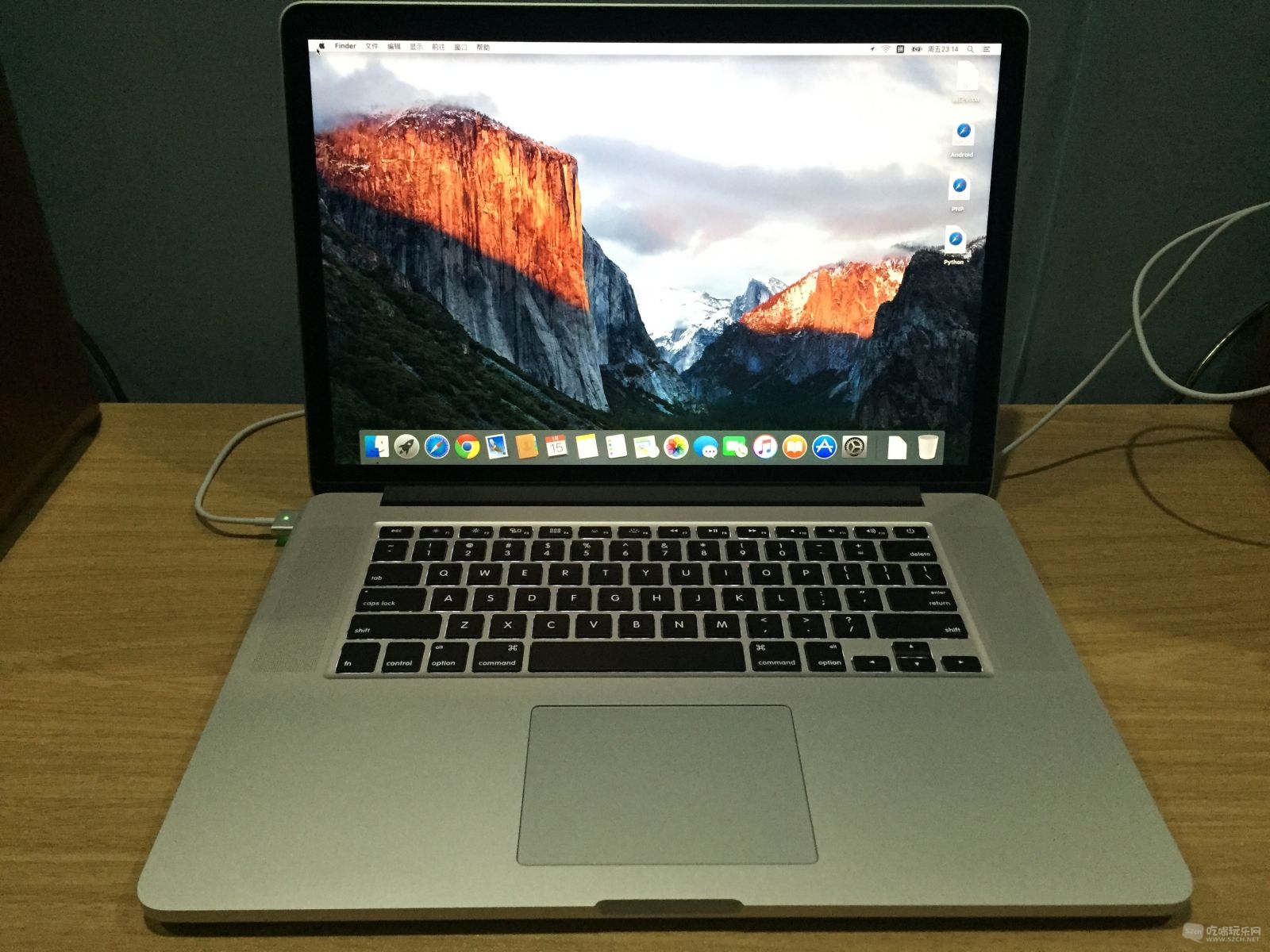 出台 Retina MacBook Pro 15' i7 16G 512SSD