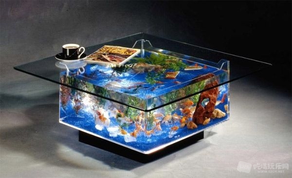 Cool-Aquarium-Coffee-Tables-10.jpg