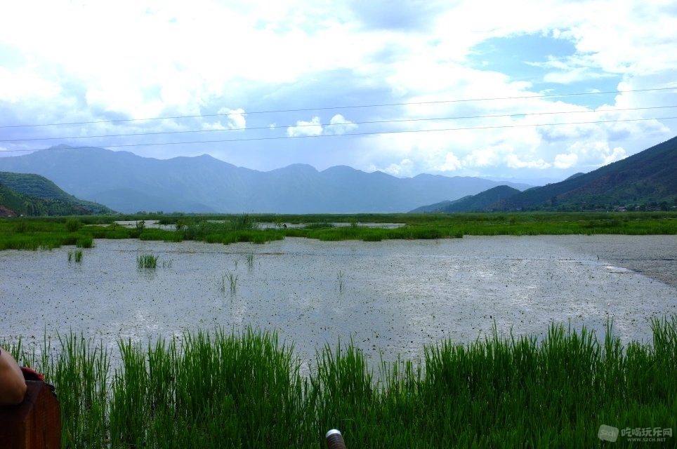 48又小骑了几公里，到了泸沽湖风景区，全国闻名的草海之地。.jpg