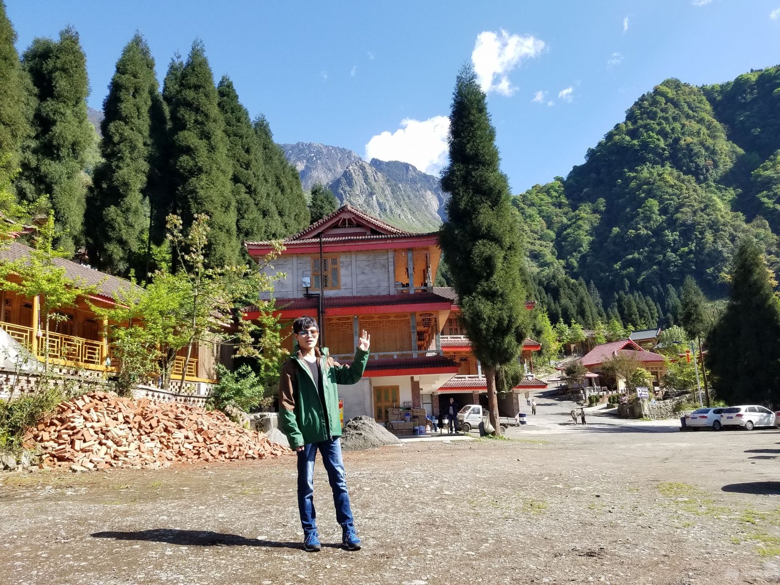 即将开始登山