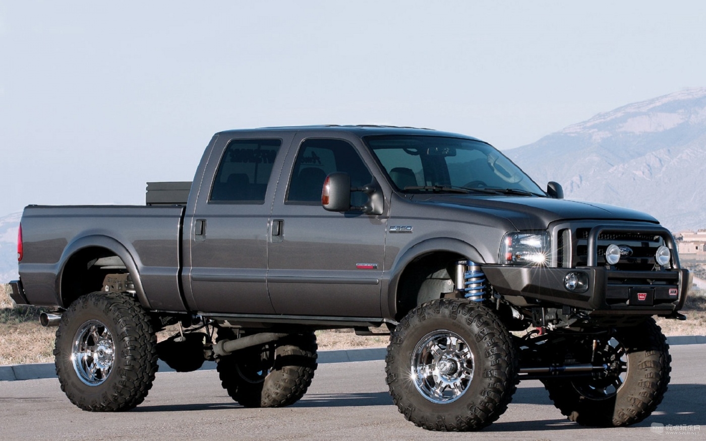 1101_8l_02 2007_ford_f350_super_duty right_side_angle.jpg