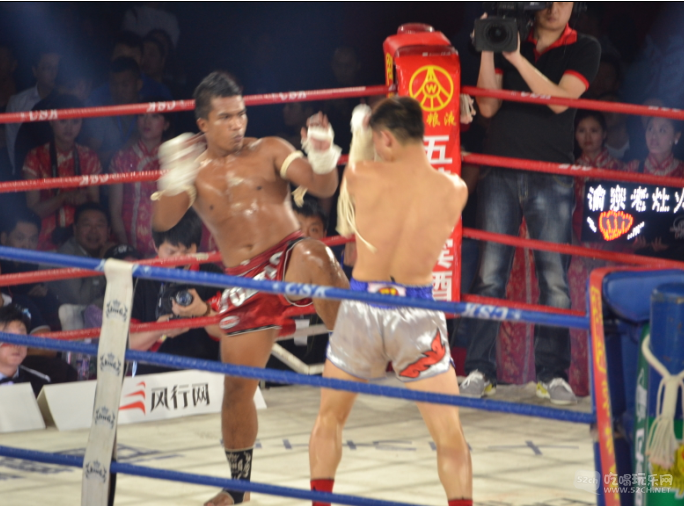 接到是泰式麻绳拳