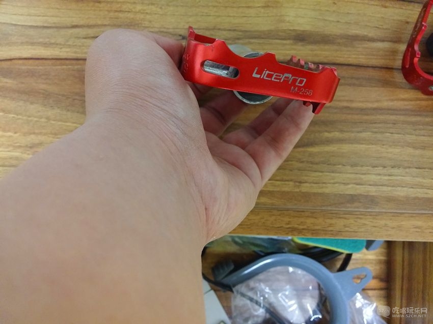 LP M258脚踏2.jpg