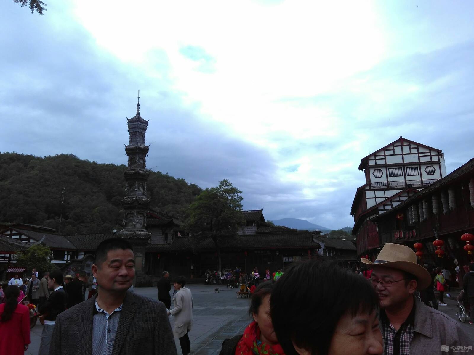 094902kdwawhp8sshc144c.jpg