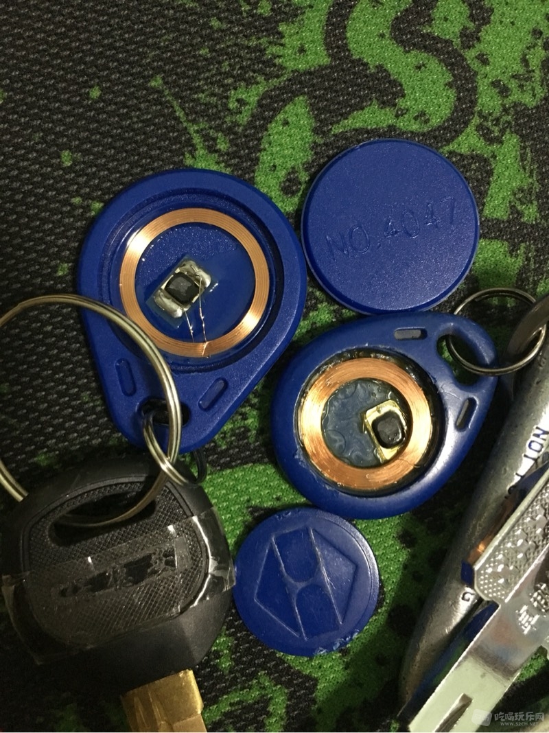 102913kt27cpx220cx2jht.jpg