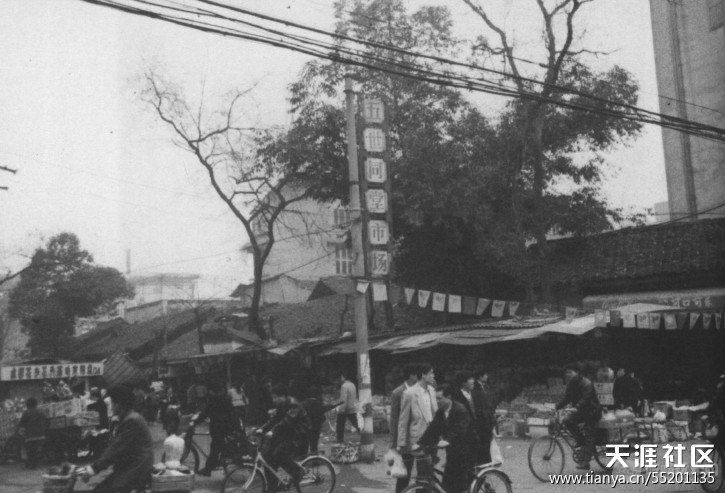 五世同堂菜市场.jpg