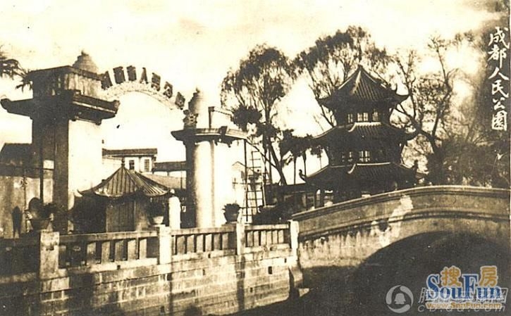 少城公园大门.jpg