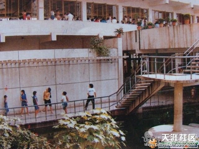 顺城街的少年宫.jpg