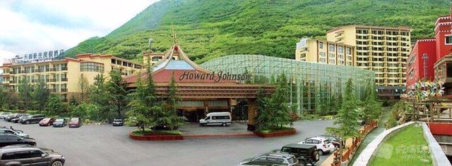 天源豪生度假酒店正门