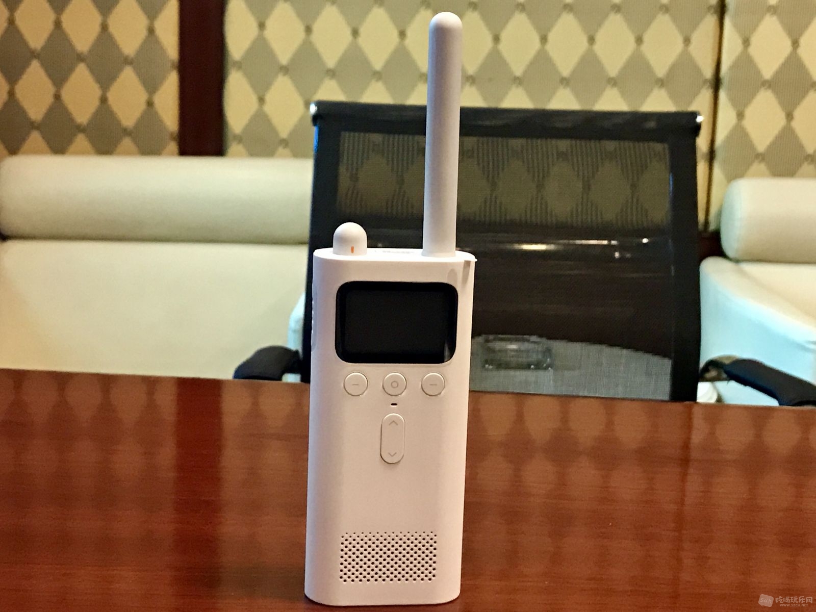 外观严格说80分，背部做工粗燥