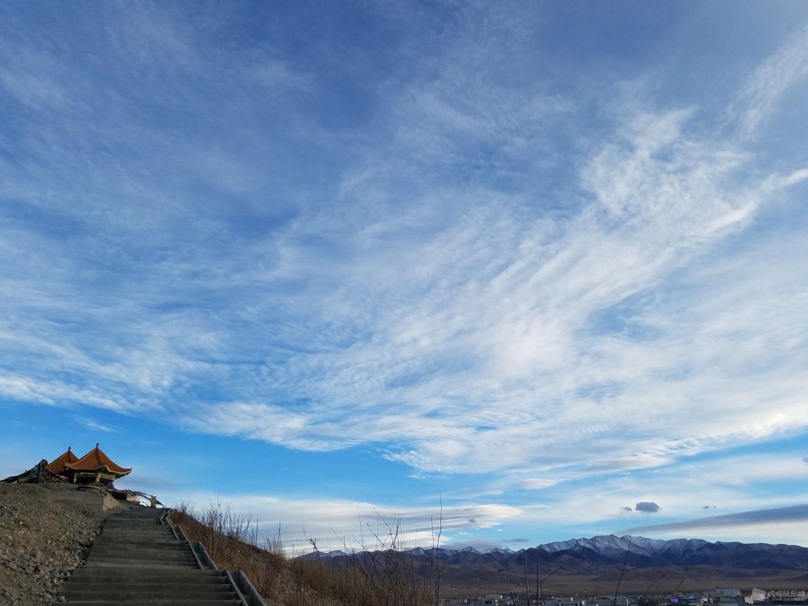 阿里地区傍晚