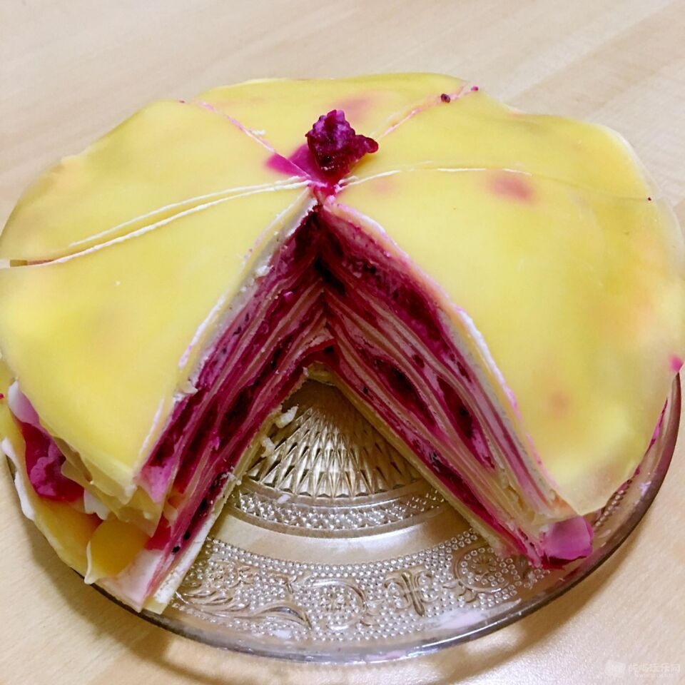 红心火龙果千层蛋糕.jpg