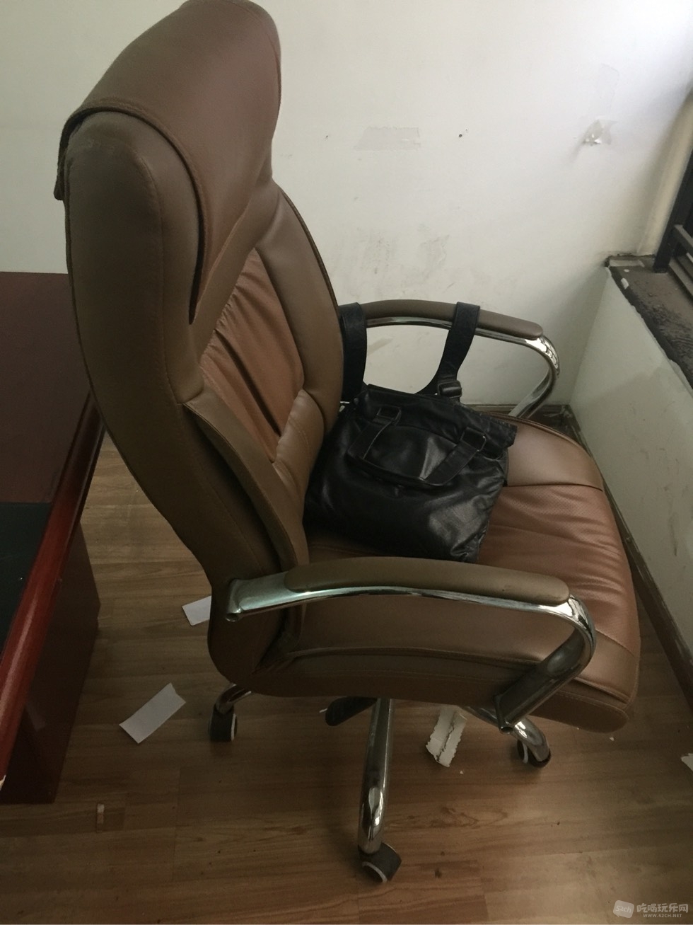 152352c31jq3bq1zqlaagb.jpg