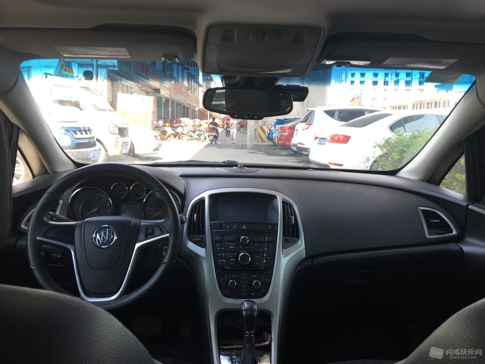 105828uxgps5xqz5qqq5rs.jpg