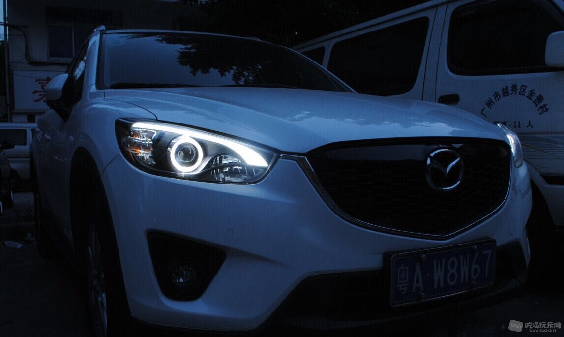 CX-5换大灯总成