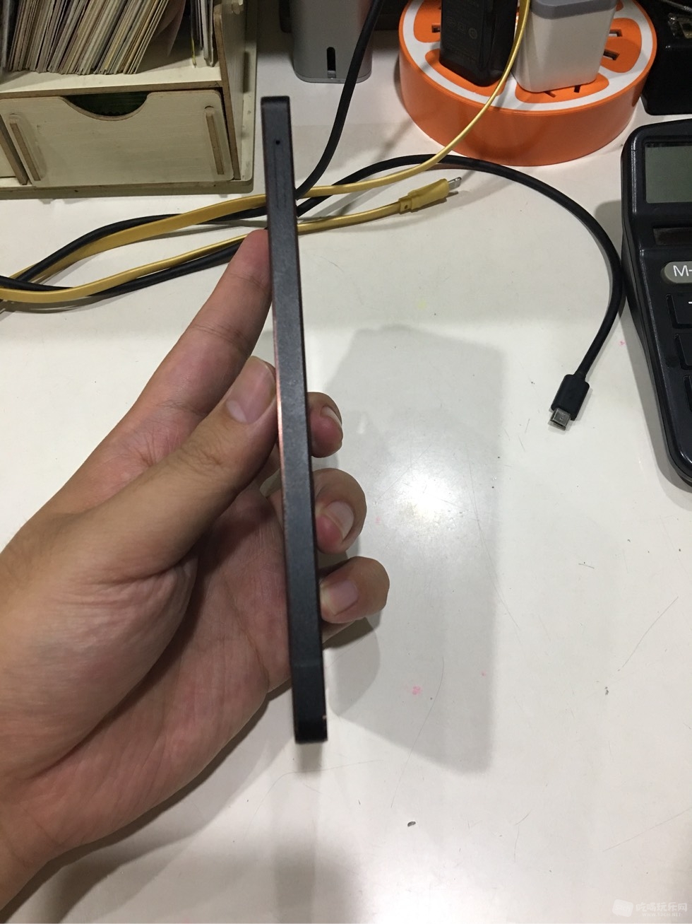 093342v626q2vc328poycc.jpg