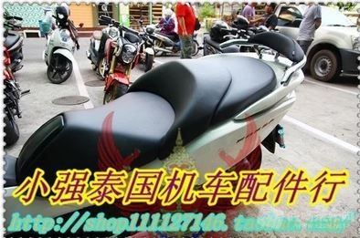 加装的后座靠背
