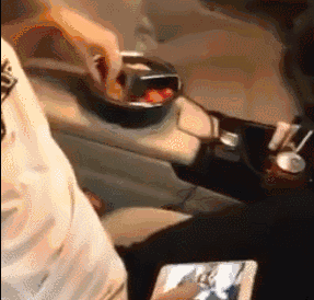 Y0zB-fyssmme0683608.gif
