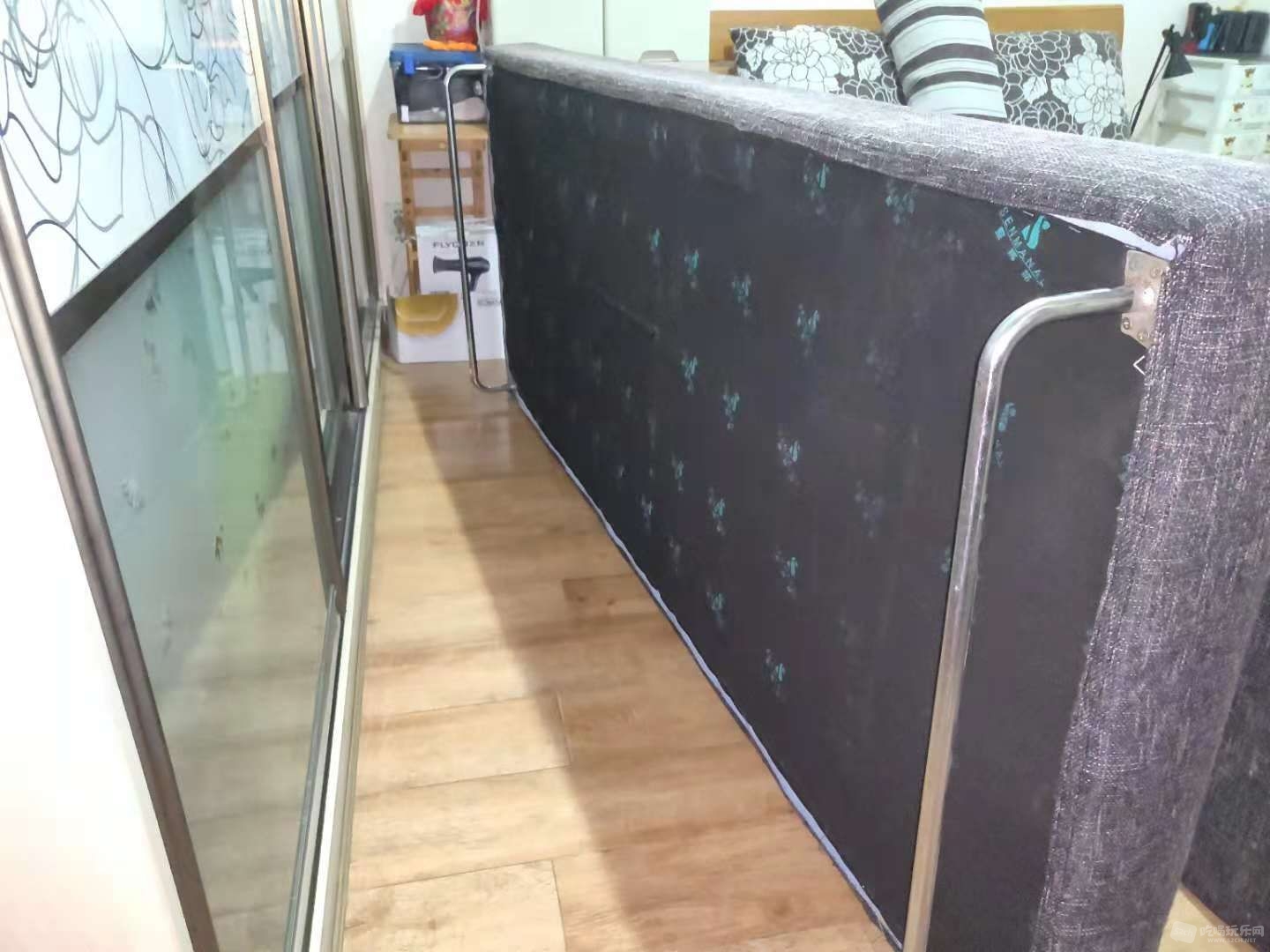 这个是三人座底