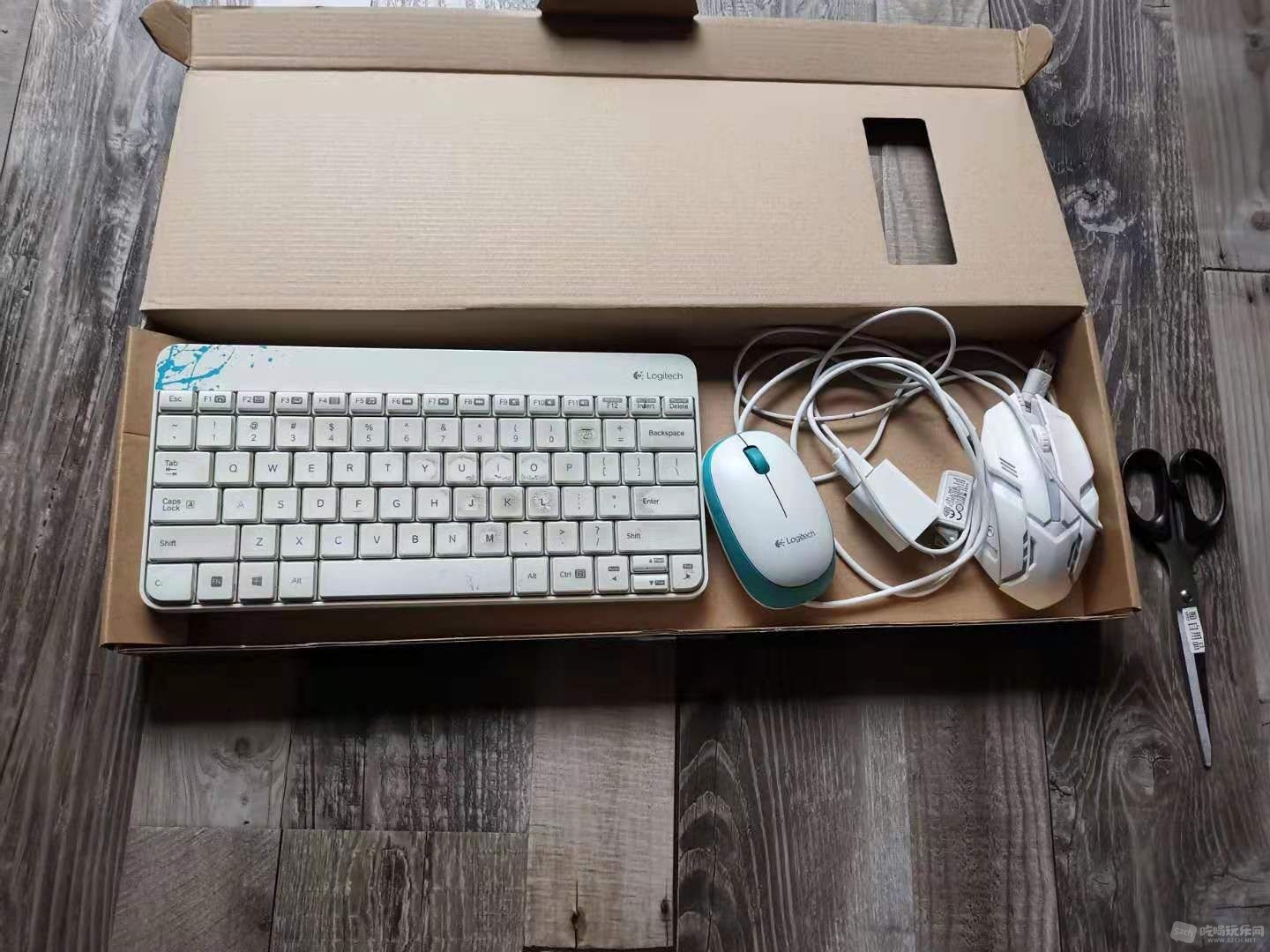 罗技m212 带个垃圾鼠 60