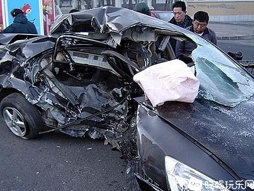 事故车.jpg