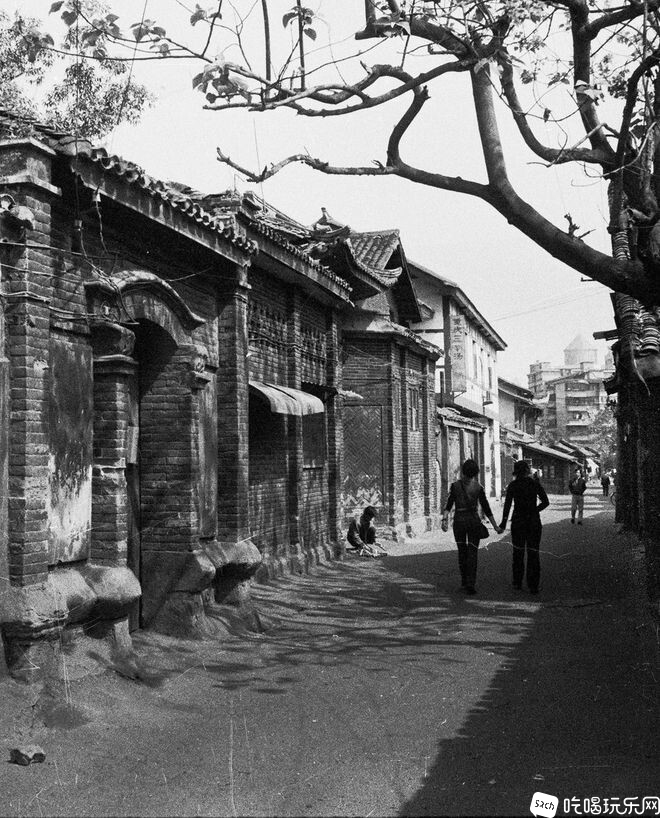 90年代初的宽窄巷子.jpg