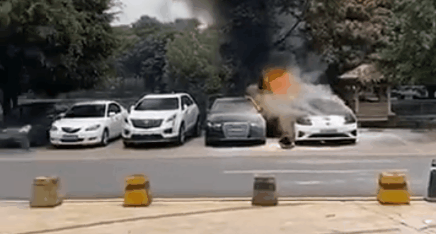 A111.gif