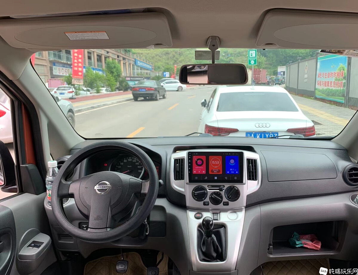 NV200-06.jpg