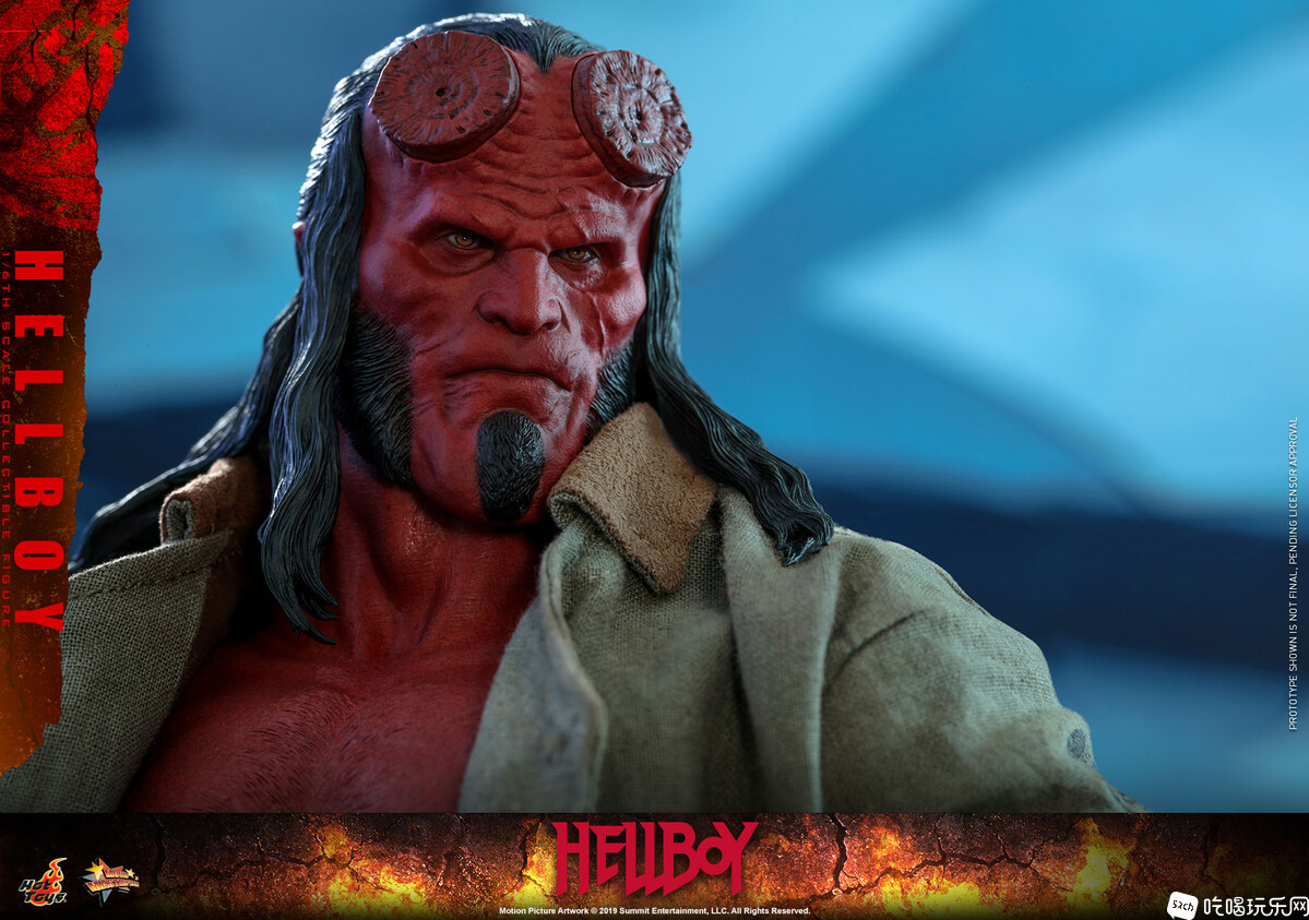 Hot-Toys-Hellboy-Hellboy-collectible-figure_PR21.jpg
