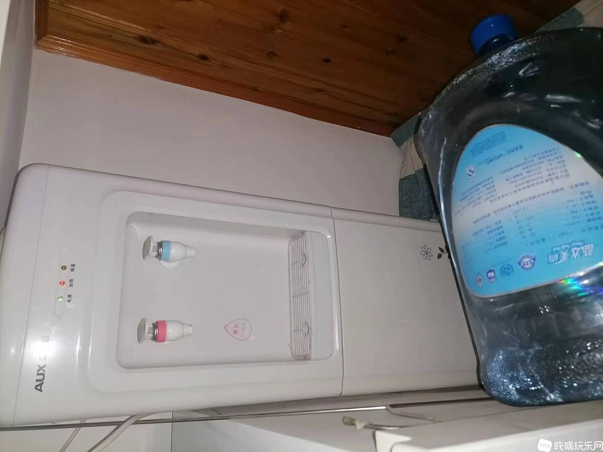 安杰尔饮水机+桶