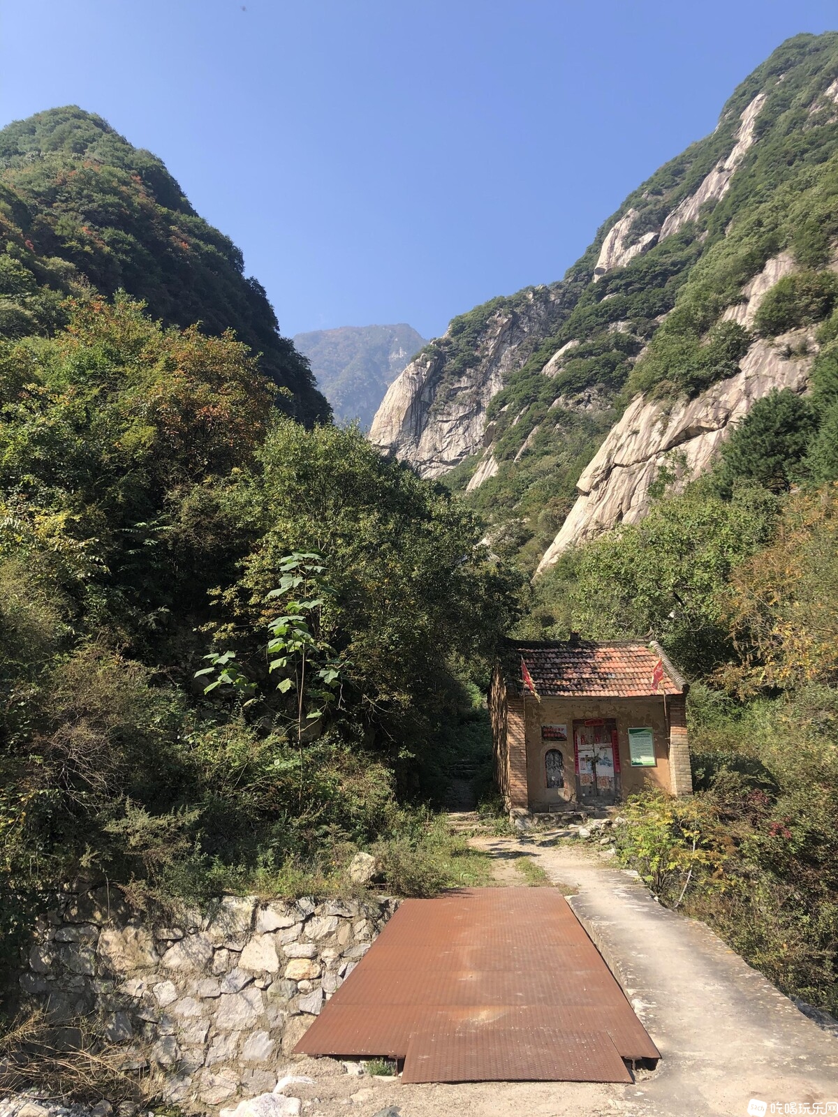 路窄.JPG