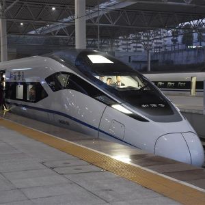 慢半小时便宜60元　动车票卖得更好