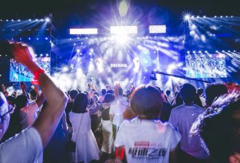 极速之夜技嘉护航，突破次元壁的夏日狂欢