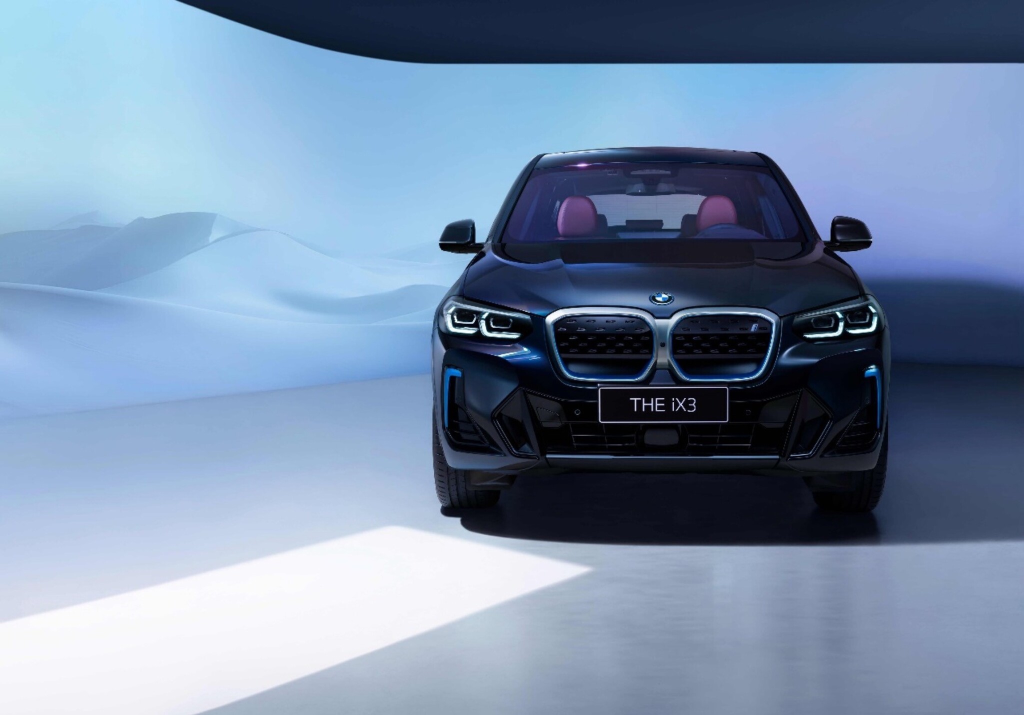 创新BMW iX和创新BMW i4演绎未来出行展望