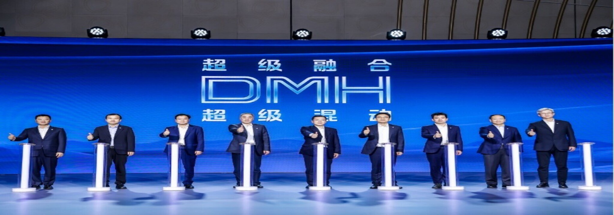 “入门即享长续航大动力” 荣威D5X DMH限时权益价10.98万起，插混SUV市场迎来“价值王 ...